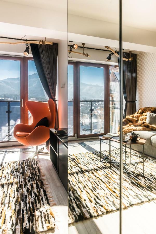 Gold View *